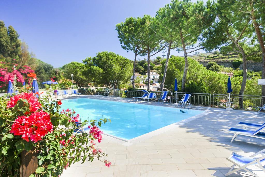 Apartamento Il Porto Trilocale Nr.7 Porto Azzurro Exterior foto